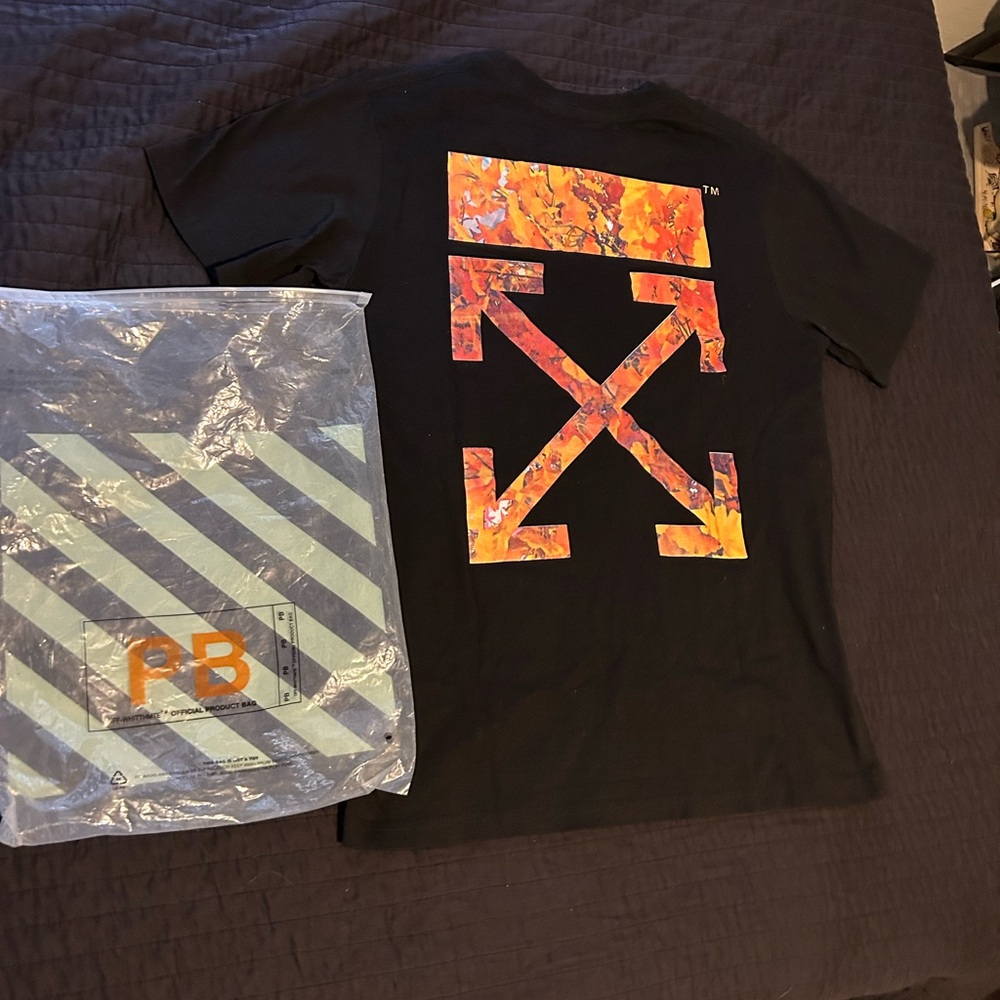 Off-White Graphic T-Shirt - Black and Orange